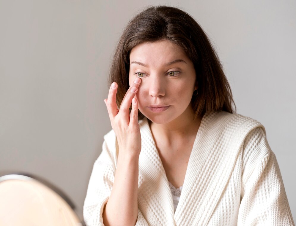 Can CBD Roll-Ons Help Reduce Puffy Eyes and Dark Circles? Unpacking the Potential