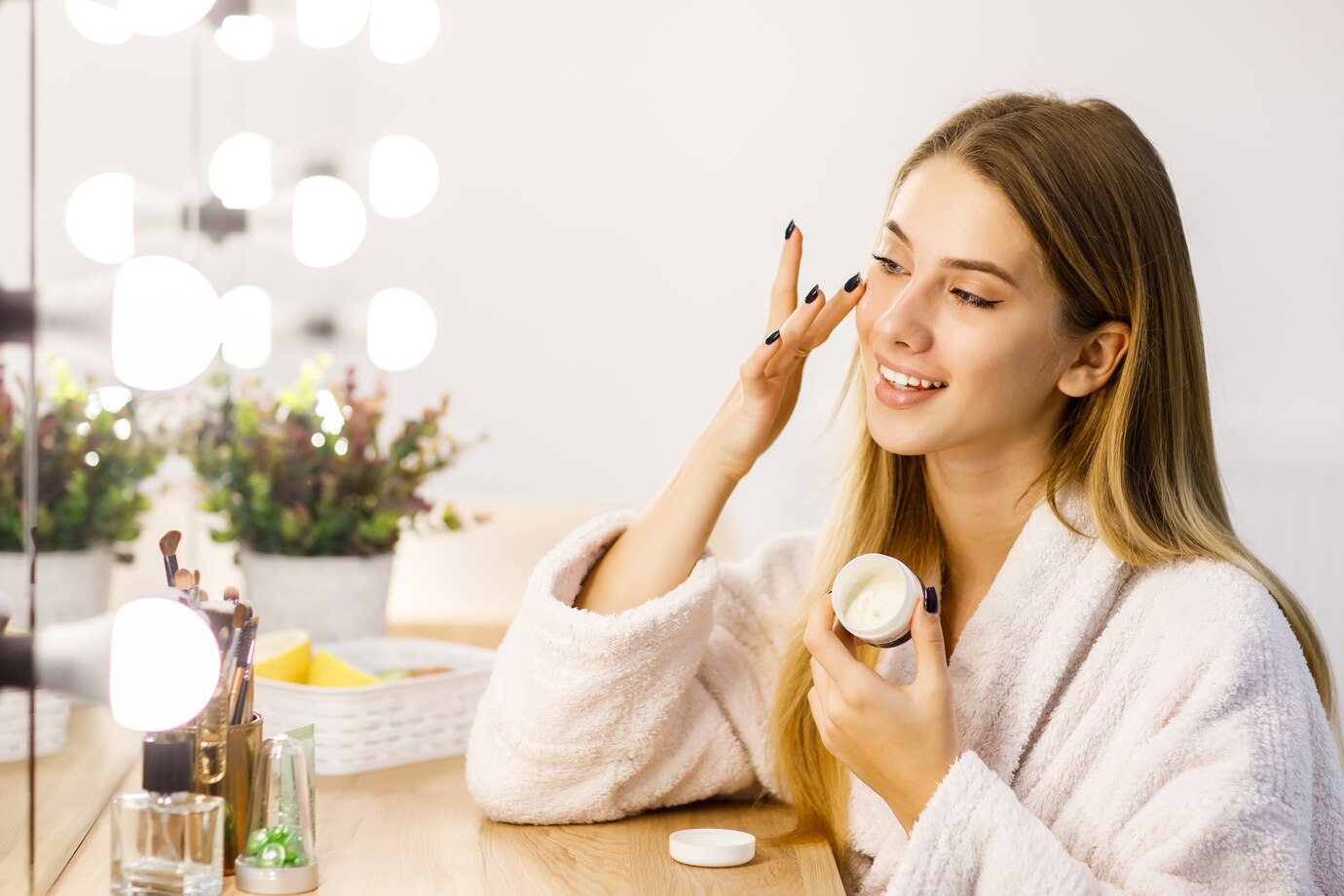 Unlock Radiant, Healthy Skin: How CBD and Hemp Roll-Ons Can Be a Game Changer for Your Skin